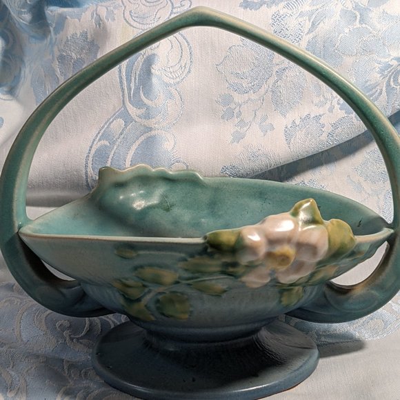 Americana History Vintage Roseville Pottery White Rose On Blue Basket #362-8 - Picture 10 of 10